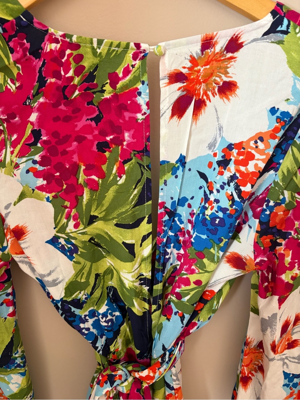 Hers & Mine Floral V-Neck Long Sleeve Romper Sz Sm NWTS - Picture 6 of 7